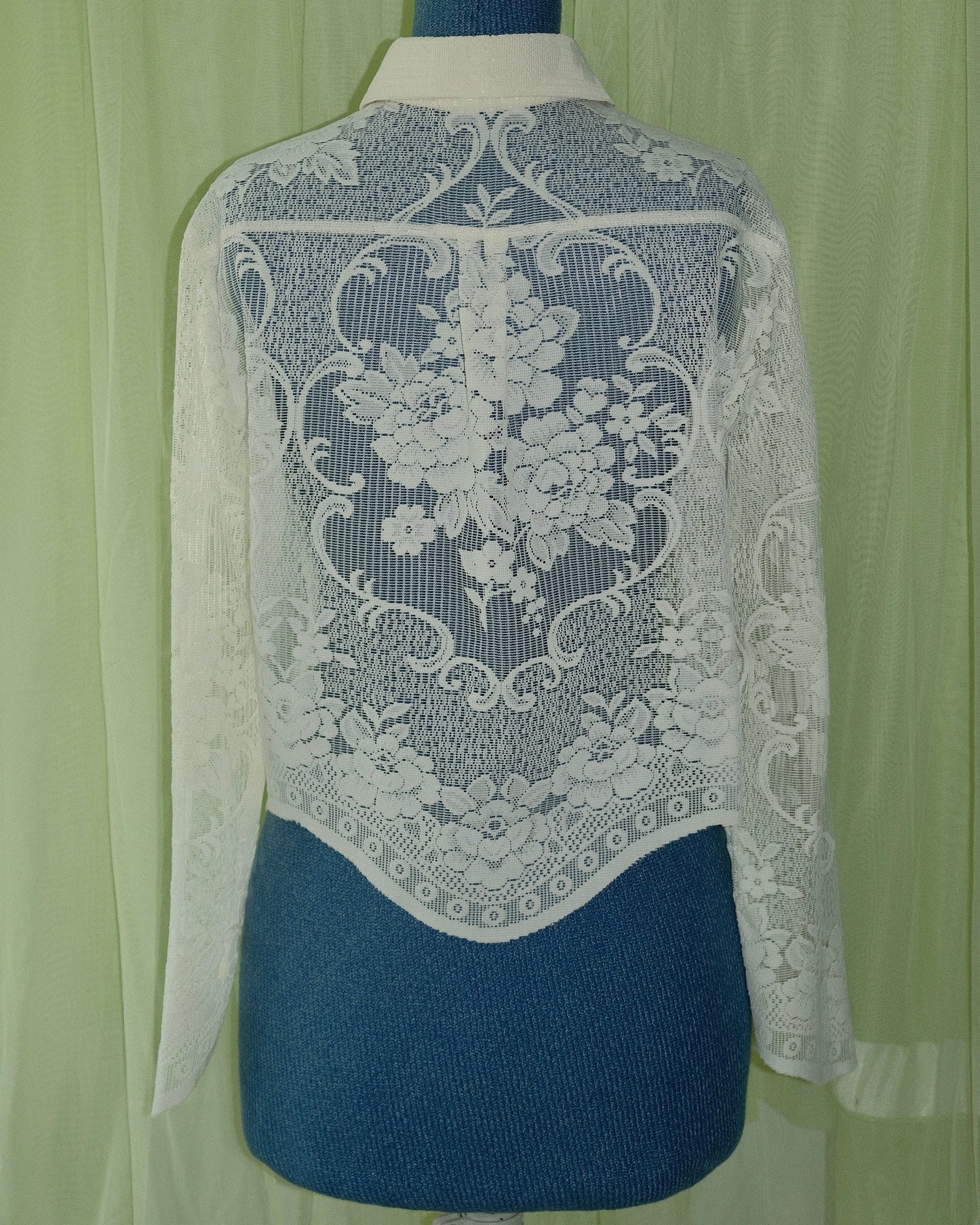 1. GRANNIES CURTAIN BLOUSE