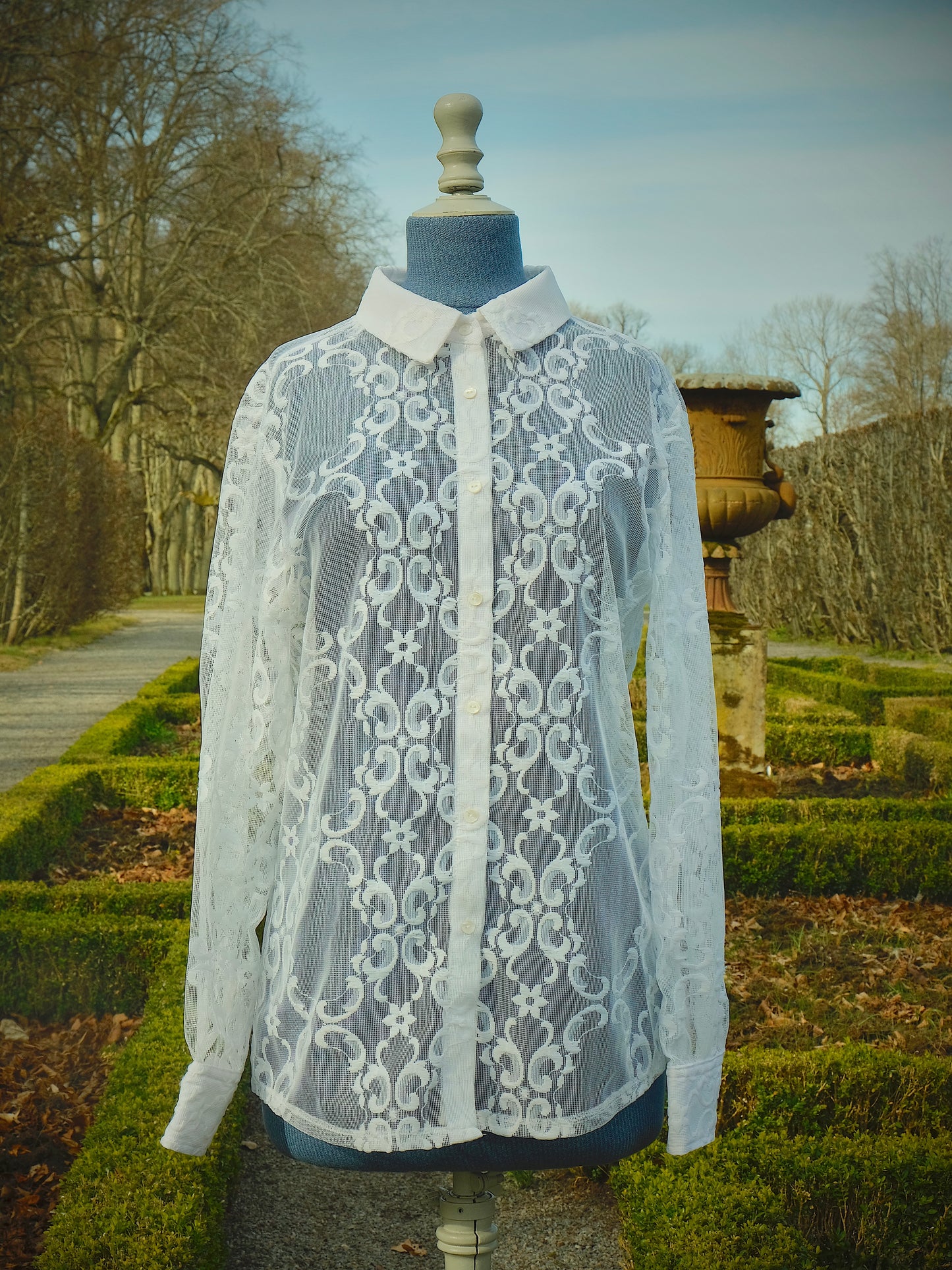 CURTAIN SHIRT