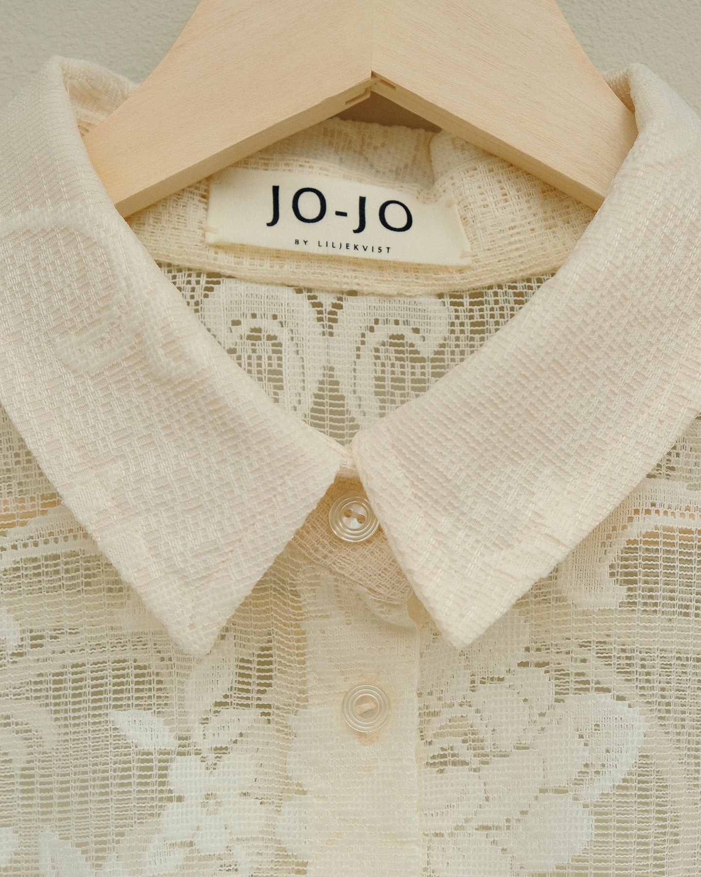 1. GRANNIES CURTAIN BLOUSE